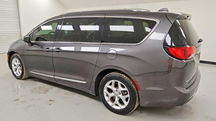 CHRYSLER Pacifica  2020