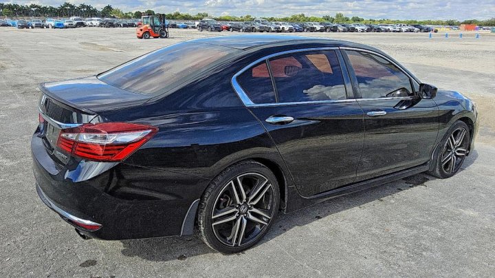 Honda Accord  2017