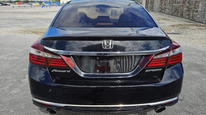 Honda Accord  2017