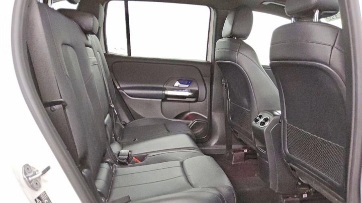 Mercedes-Benz GLB  2020