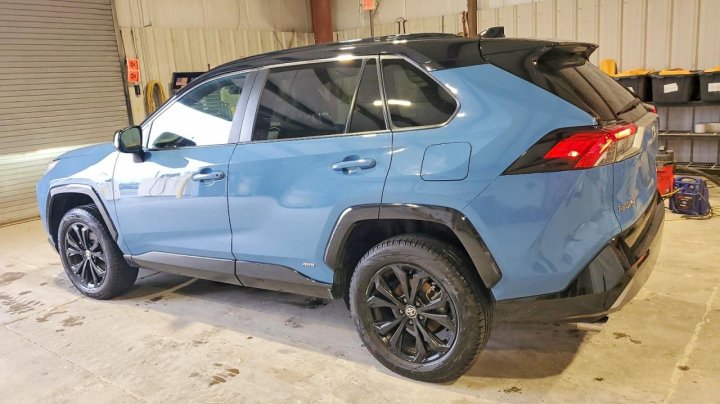 Toyota RAV4  2022