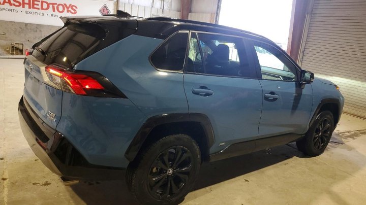 Toyota RAV4  2022