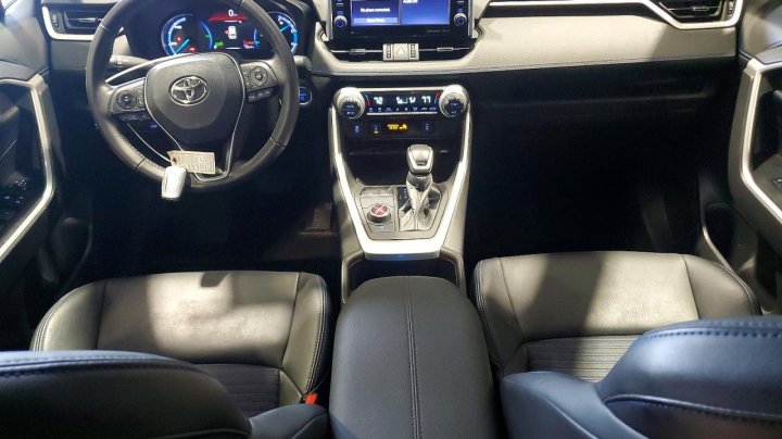 Toyota RAV4  2022