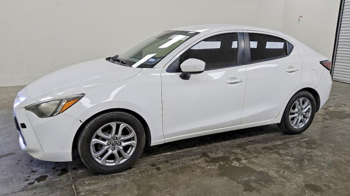 Toyota SCION IA  2016
