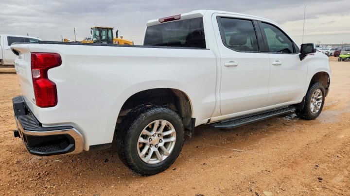 Chevrolet Silverado  2023