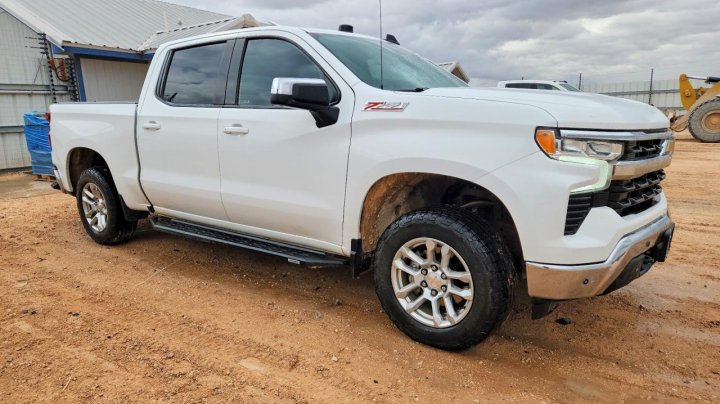 Chevrolet Silverado  2023
