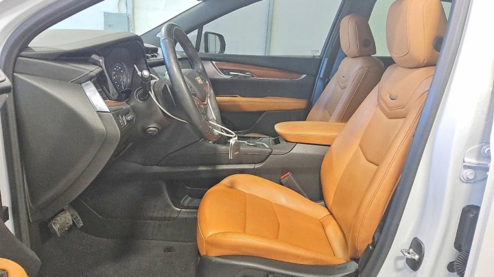 Cadillac XT5  2024