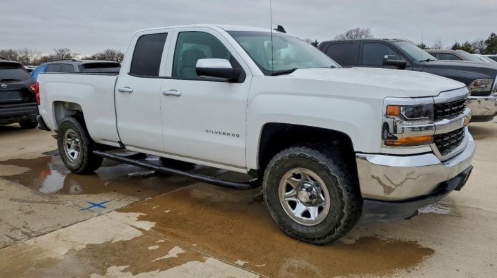 Chevrolet Silverado  2017