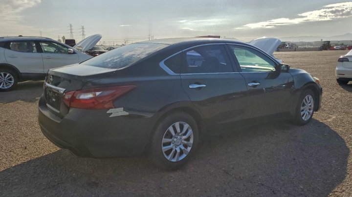 Nissan Altima  2018