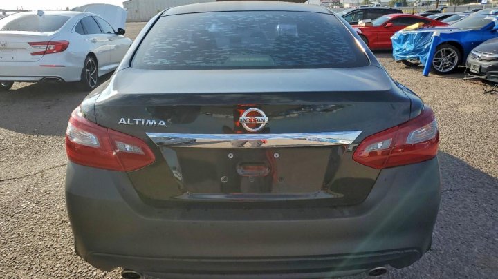 Nissan Altima  2018