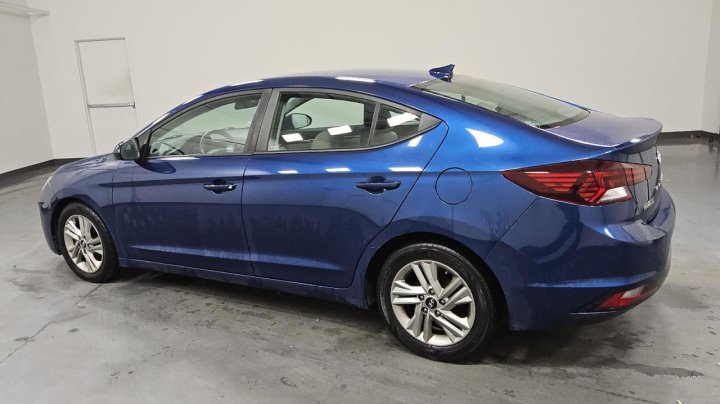 Hyundai Elantra  2020