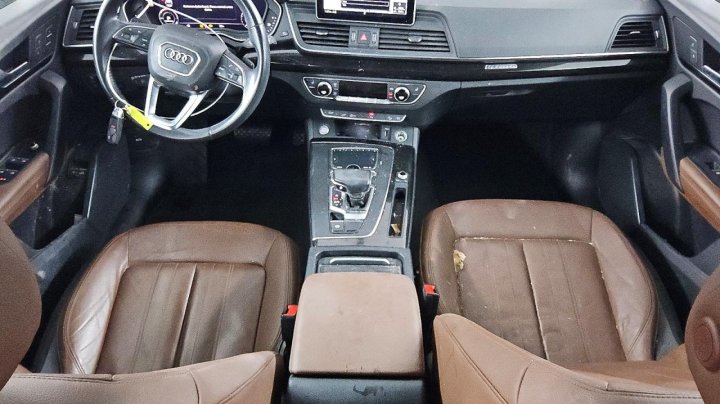 Audi Q5 E  2020