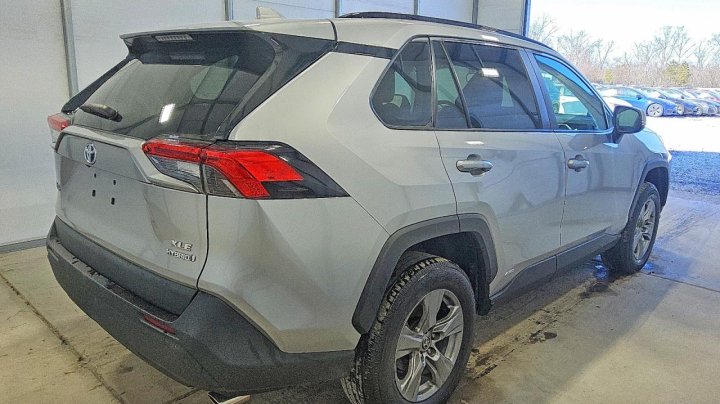 Toyota RAV4  2022