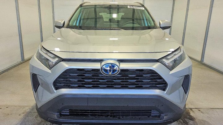 Toyota RAV4  2022