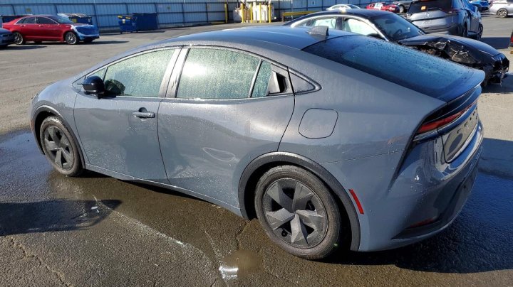 Toyota Prius  2024