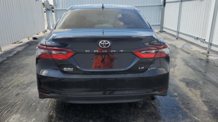 Toyota Camry  2024