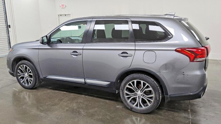 Mitsubishi Outlander  2018