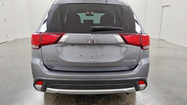 Mitsubishi Outlander  2018
