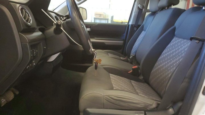 Toyota TUNDRA  2018
