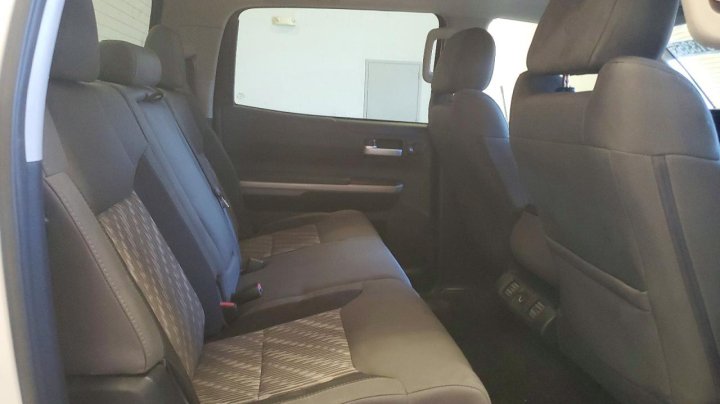 Toyota TUNDRA  2018
