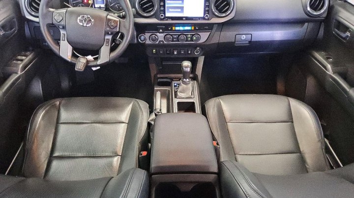 Toyota TACOMA  2023