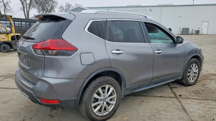 Nissan ROGUE  2020