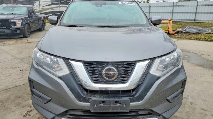 Nissan ROGUE  2020