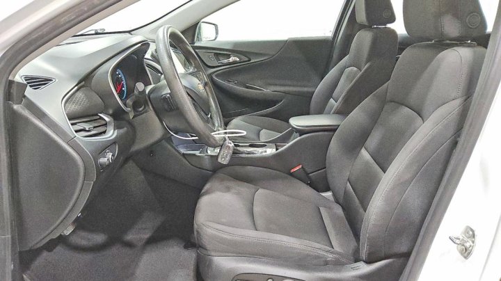 Chevrolet Malibu  2023