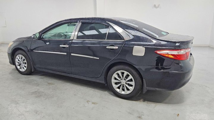 Toyota Camry  2017