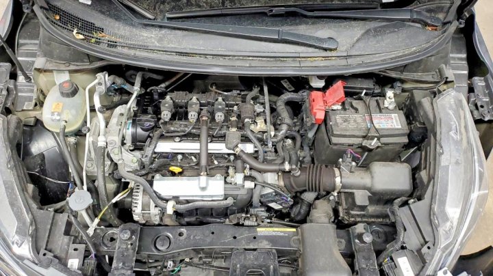 Nissan Versa  2025