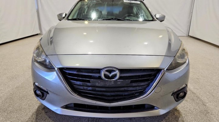 Mazda 3  2015