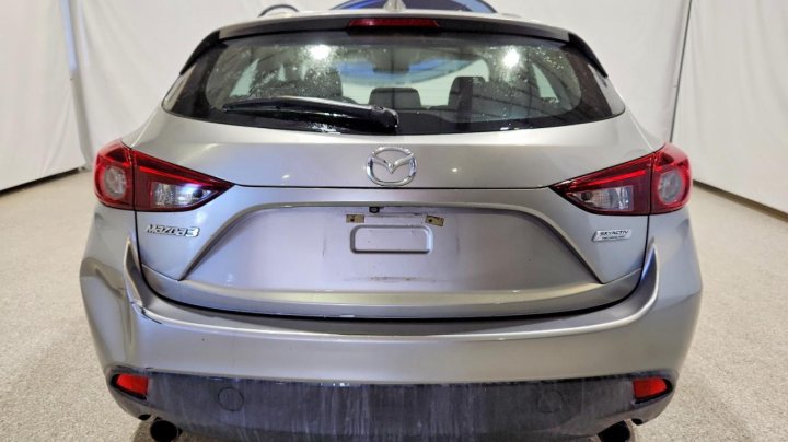 Mazda 3  2015