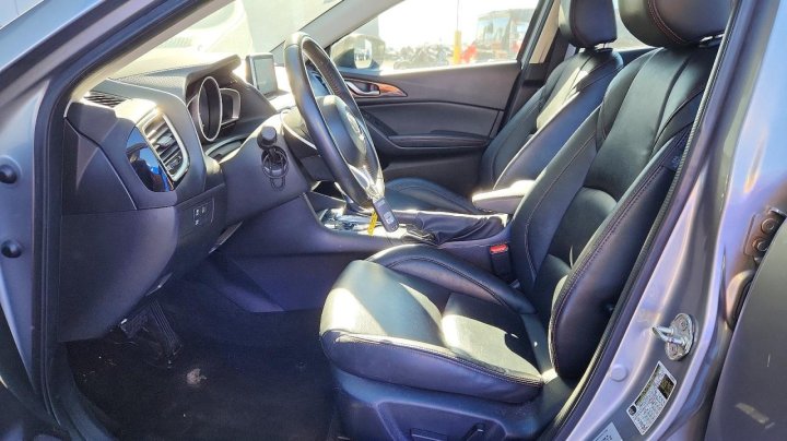 Mazda 3  2015