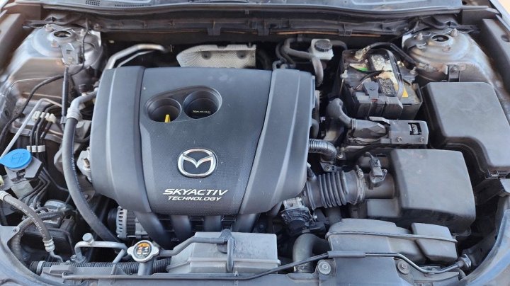 Mazda 3  2015