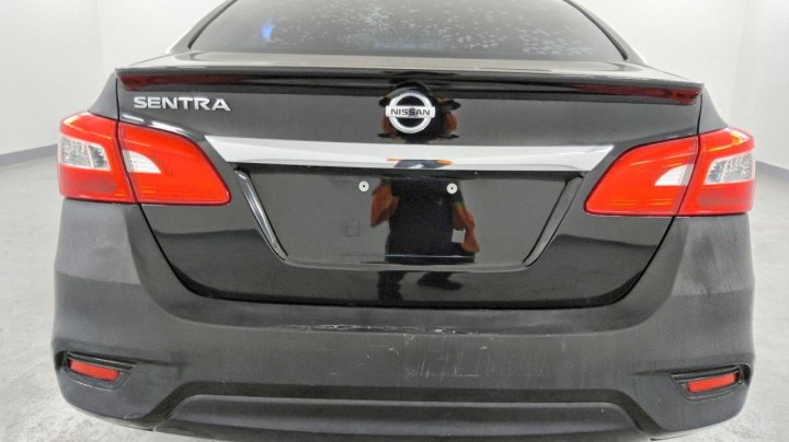 Nissan Sentra  2018