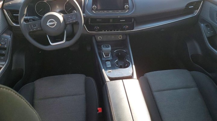 Nissan ROGUE  2022
