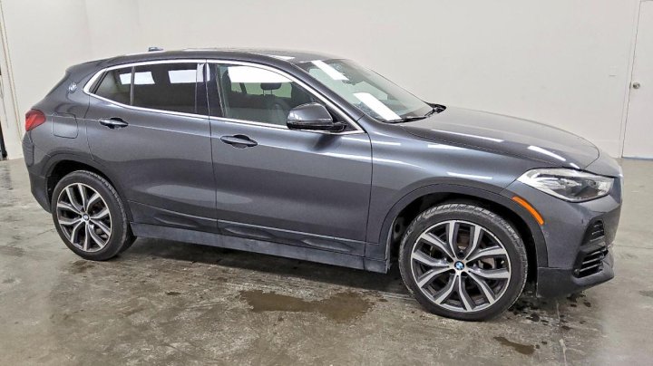 BMW X2  2022