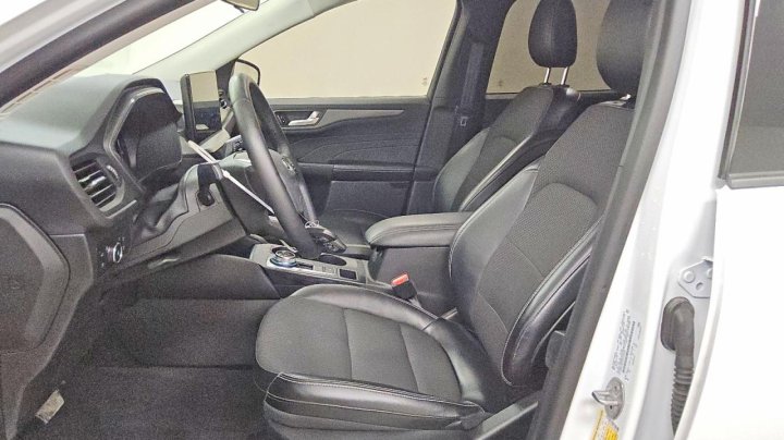 Ford Escape  2023