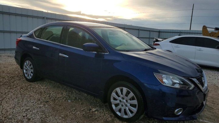 Nissan Sentra  2019