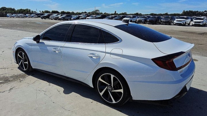 Hyundai SONATA  2021