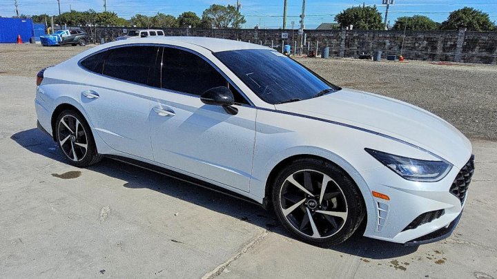 Hyundai SONATA  2021
