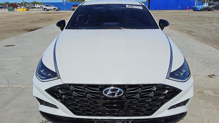 Hyundai SONATA  2021
