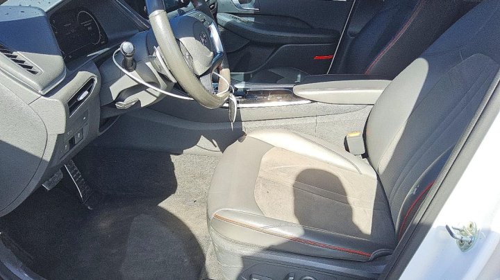 Hyundai SONATA  2021
