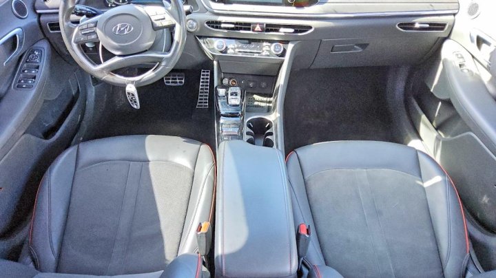 Hyundai SONATA  2021