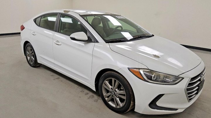Hyundai Elantra  2017