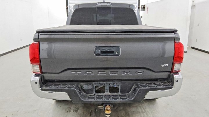 Toyota TACOMA  2019