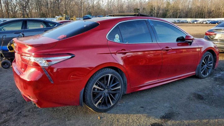 Toyota Camry  2019