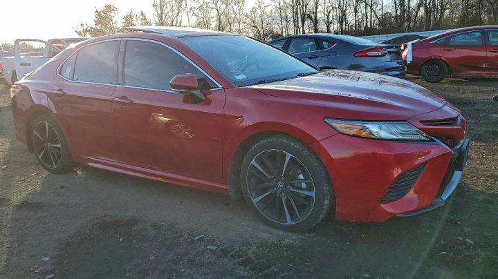 Toyota Camry  2019