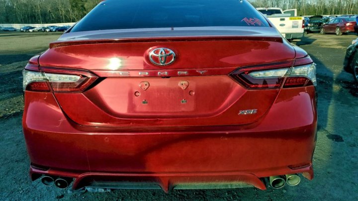 Toyota Camry  2019