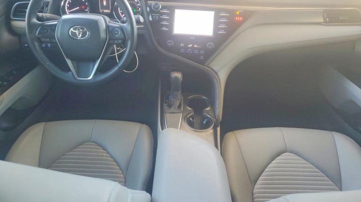 Toyota Camry  2020